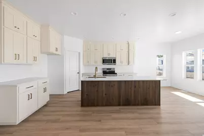 3215 E 2720 S #14, Spanish Fork, UT 84660 - Photo 3