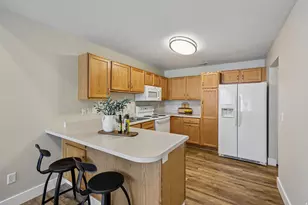 3575 S Villa Vw Dr, West Valley, UT 84119 - Photo 11