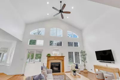 11226 S River Front Pkwy, South Jordan, UT 84095 - Photo 25