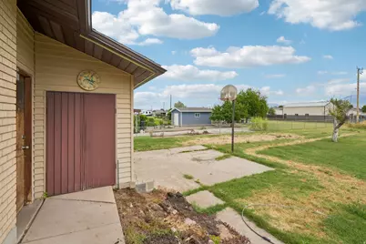5878 S 5100 W, Hooper, UT 84315 - Photo 35