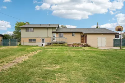 5878 S 5100 W, Hooper, UT 84315 - Photo 37