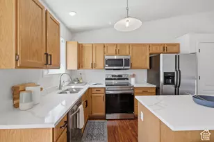 135 W Settlement Cir S, Midvale, UT 84047 - Photo 7