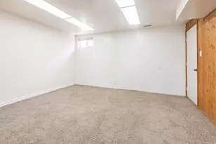 1360 N Nola Dr E, Centerville, UT 84014 - Photo 31
