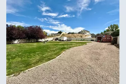 451 W 2800 S, Vernal, UT 84078 - Photo 41