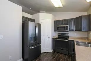 994 W 880 S, Tooele, UT 84074 - Photo 5
