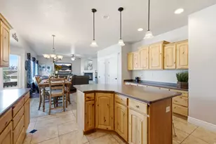 7334 W New Sycamore Dr, West Jordan, UT 84081 - Photo 31