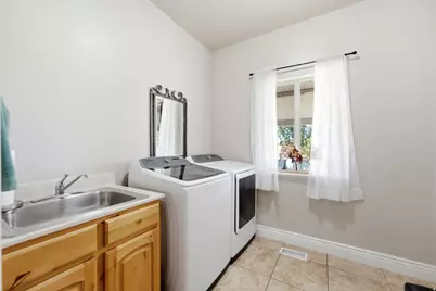 7334 W New Sycamore Dr, West Jordan, UT 84081 - Photo 39