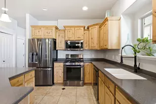 7334 W New Sycamore Dr, West Jordan, UT 84081 - Photo 33