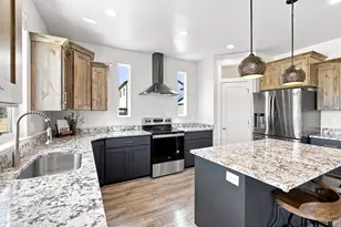 244 N Maple Bend Dr, Spanish Fork, UT 84660 - Photo 7