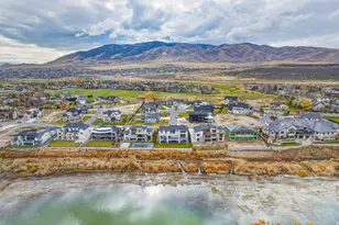 1582 S Wiltshire Ln, Saratoga Springs, UT 84045 - Photo 5