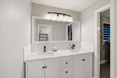 460 N 300 E, Logan, UT 84321 - Photo 17