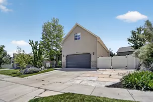 5853 W Whisper Rose Dr S, Herriman, UT 84096 - Photo 3