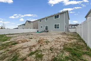 3289 N Pronghorn Dr, Eagle Mountain, UT 84005 - Photo 41
