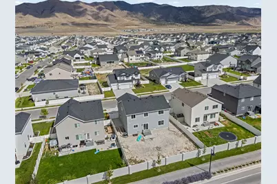 3289 N Pronghorn Dr, Eagle Mountain, UT 84005 - Photo 47