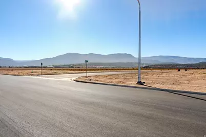 3245 W 800 N #10, Cedar City, UT 84721 - Photo 17