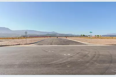 3245 W 800 N #10, Cedar City, UT 84721 - Photo 5