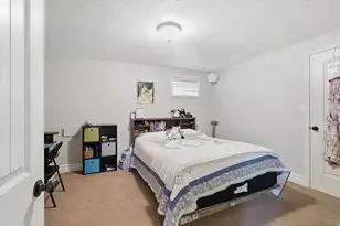 220 E 300 N, Hyde Park, UT 84318 - Photo 23