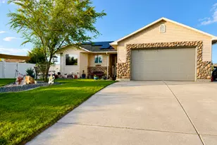 262 E Poplar Ct, Garland, UT 84312 - Photo 1