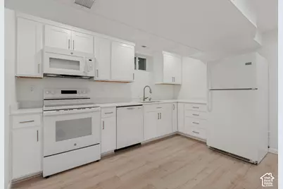 9297 S Sneddon Dr E, Sandy, UT 84070 - Photo 15