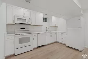 9297 S Sneddon Dr E, Sandy, UT 84070 - Photo 15