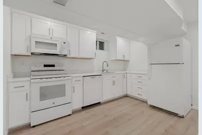 9297 S Sneddon Dr E, Sandy, UT 84070 - Photo 27