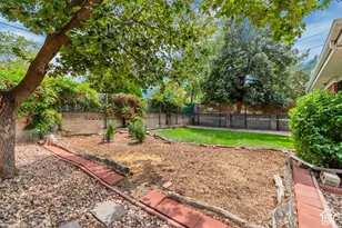 9297 S Sneddon Dr E, Sandy, UT 84070 - Photo 45