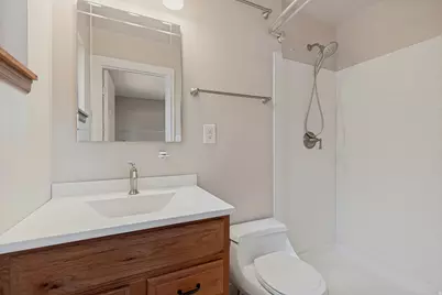 9297 S Sneddon Dr E, Sandy, UT 84070 - Photo 17