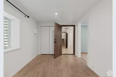 9297 S Sneddon Dr E, Sandy, UT 84070 - Photo 25