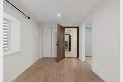 9297 S Sneddon Dr E, Sandy, UT 84070 - Photo 29