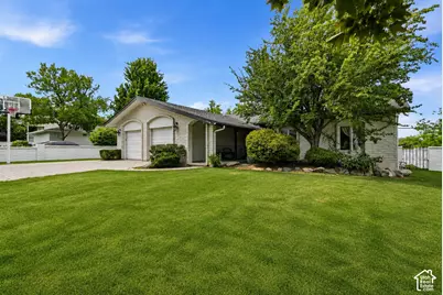 7116 S Ponderosa Dr, Cottonwood Heights, UT 84121 - Photo 3