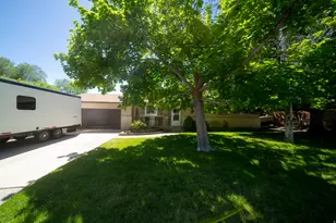 281 Panoramic Dr, Hyrum, UT 84319 - Photo 3