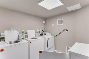 86 N B, Salt Lake City, UT 84103 - Photo 21