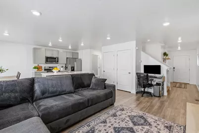 1044 E Jack Dr, Saratoga Springs, UT 84045 - Photo 7