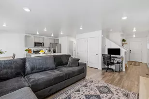 1044 E Jack Dr, Saratoga Springs, UT 84045 - Photo 7