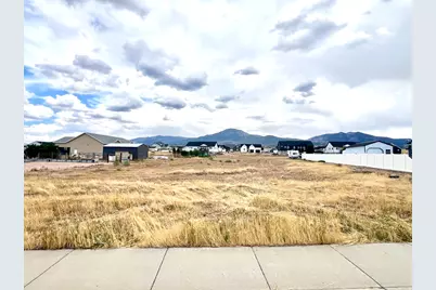 561 N 150 E #10, Fillmore, UT 84631 - Photo 1