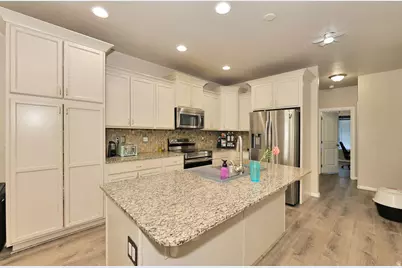 5427 W 4430 S, West Valley, UT 84120 - Photo 7