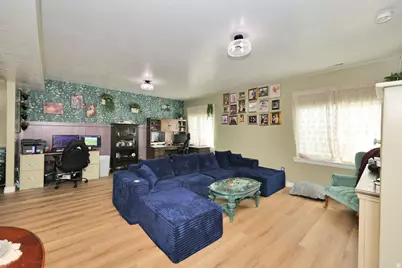 5427 W 4430 S, West Valley, UT 84120 - Photo 27