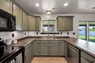 1110 S 900 W, Logan, UT 84321 - Photo 9