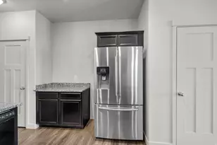 686 E 330 N, Vineyard, UT 84059 - Photo 9