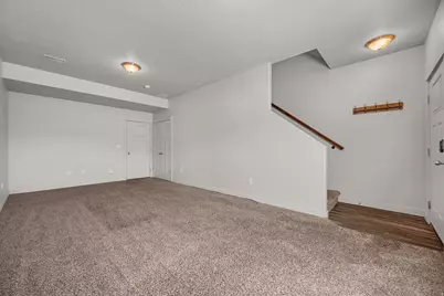 686 E 330 N, Vineyard, UT 84059 - Photo 3