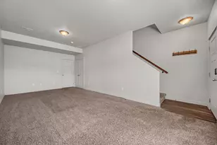 686 E 330 N, Vineyard, UT 84059 - Photo 3