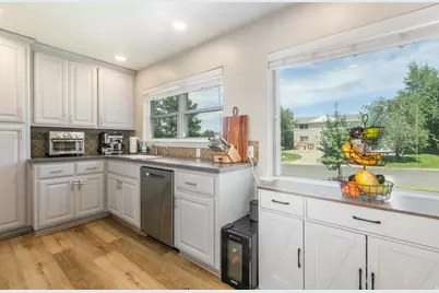 907 Maple St, Ogden, UT 84403 - Photo 11