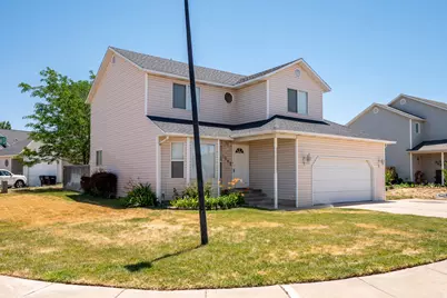 1582 N Cedar Bluffs Blvd, Cedar City, UT 84720 - Photo 3
