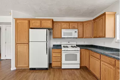 1582 N Cedar Bluffs Blvd, Cedar City, UT 84720 - Photo 13