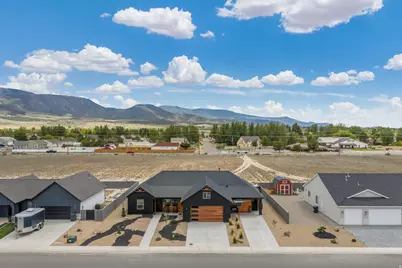 932 E Winchester Dr, Enoch, UT 84721 - Photo 3