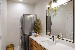 932 E Winchester Dr, Enoch, UT 84721 - Photo 35