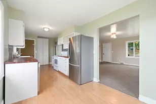 292 N State St, Roosevelt, UT 84066 - Photo 9