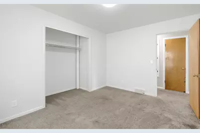 292 N State St, Roosevelt, UT 84066 - Photo 13