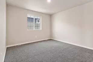 7102 N Cairns Wy, Eagle Mountain, UT 84005 - Photo 23