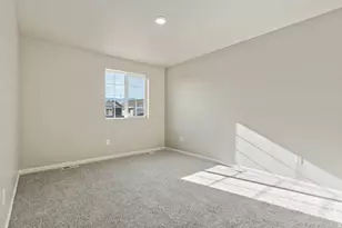 7102 N Cairns Wy, Eagle Mountain, UT 84005 - Photo 25